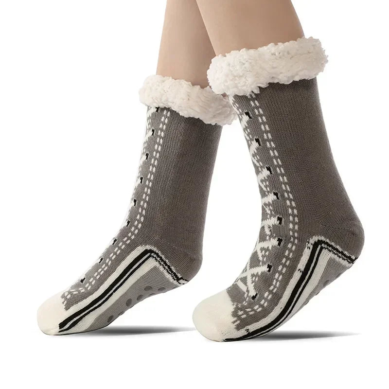 Ultimate Warmth: Cashmere Home Slippers for Everyday Comfort