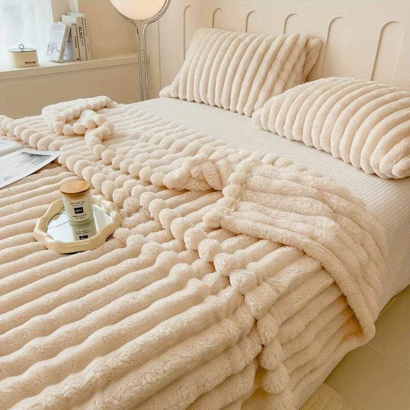 MarshmallowHug™  Ultra-Soft Winter Fur Blanket