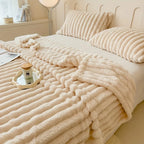 MarshmallowHug™  Ultra-Soft Winter Fur Blanket
