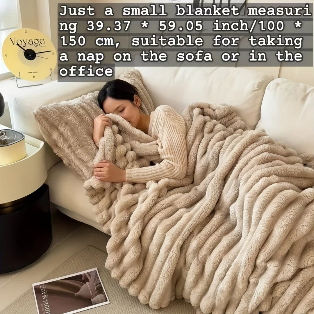 MarshmallowHug™  Ultra-Soft Winter Fur Blanket