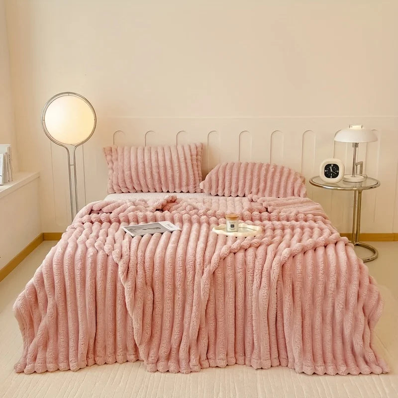 MarshmallowHug™  Ultra-Soft Winter Fur Blanket